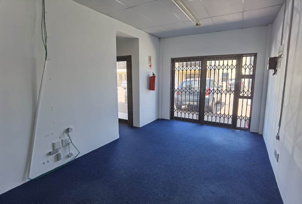 80  m² Office Space in Montague Gardens photo number 2