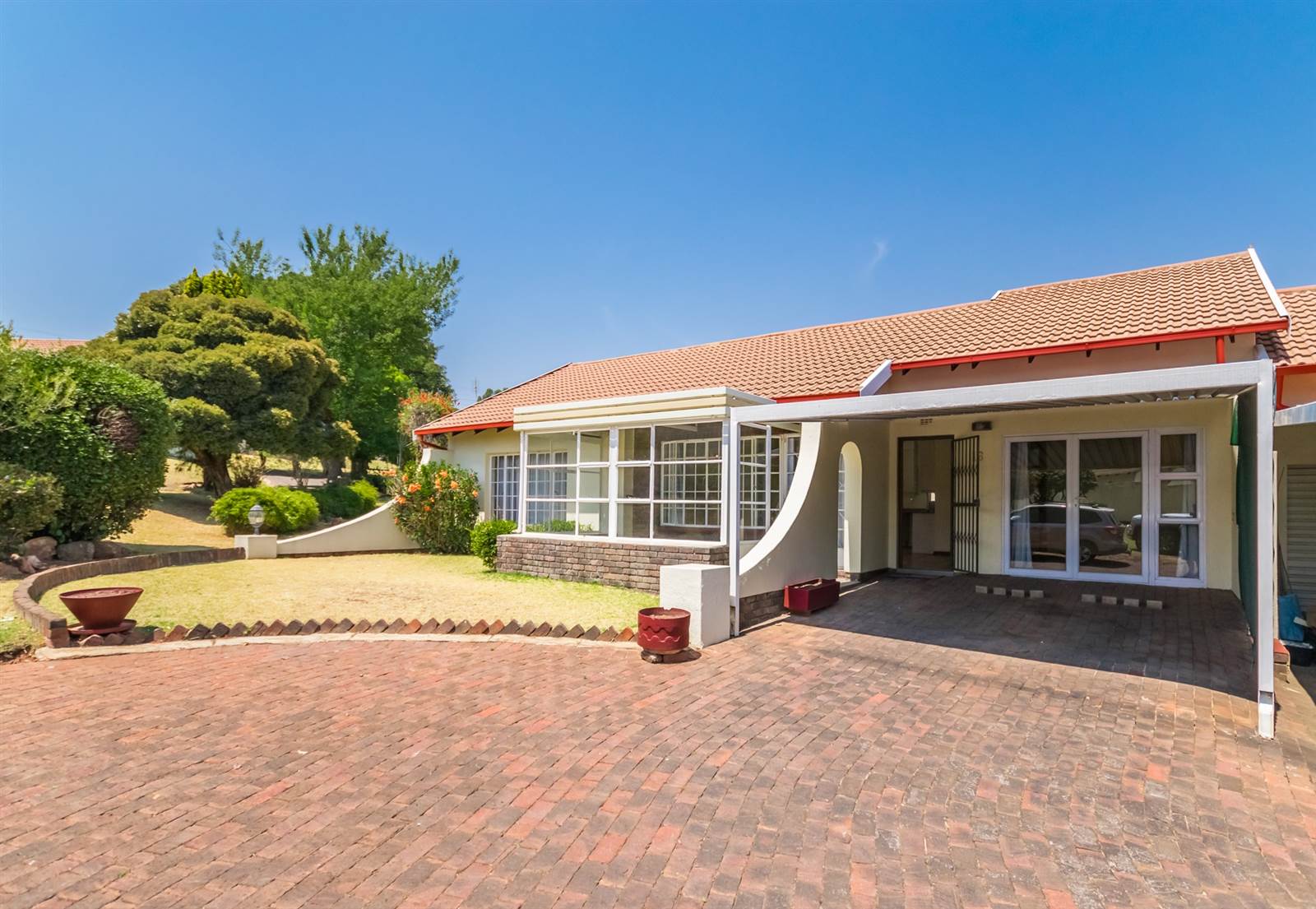 2 Bed Simplex for sale in Helderkruin T4831778 Private Property