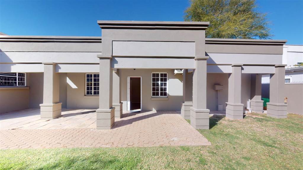 5 Bed House in Upington photo number 18