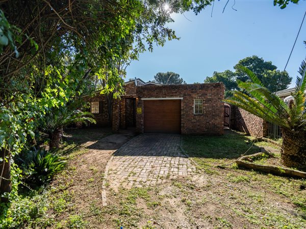 4 Bedroom House 4 Bedroom House