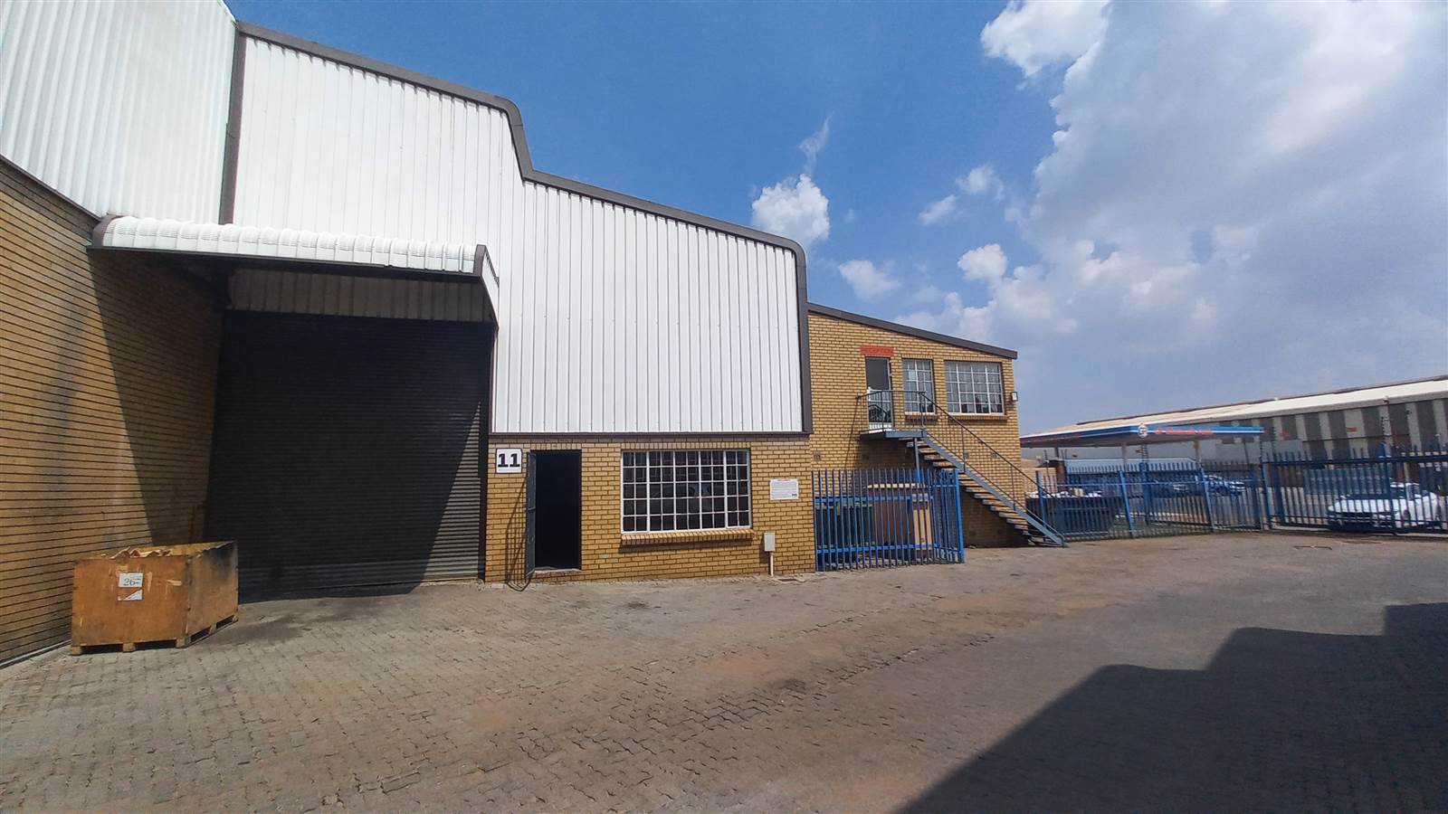 190  m² Industrial space in Jet Park photo number 1