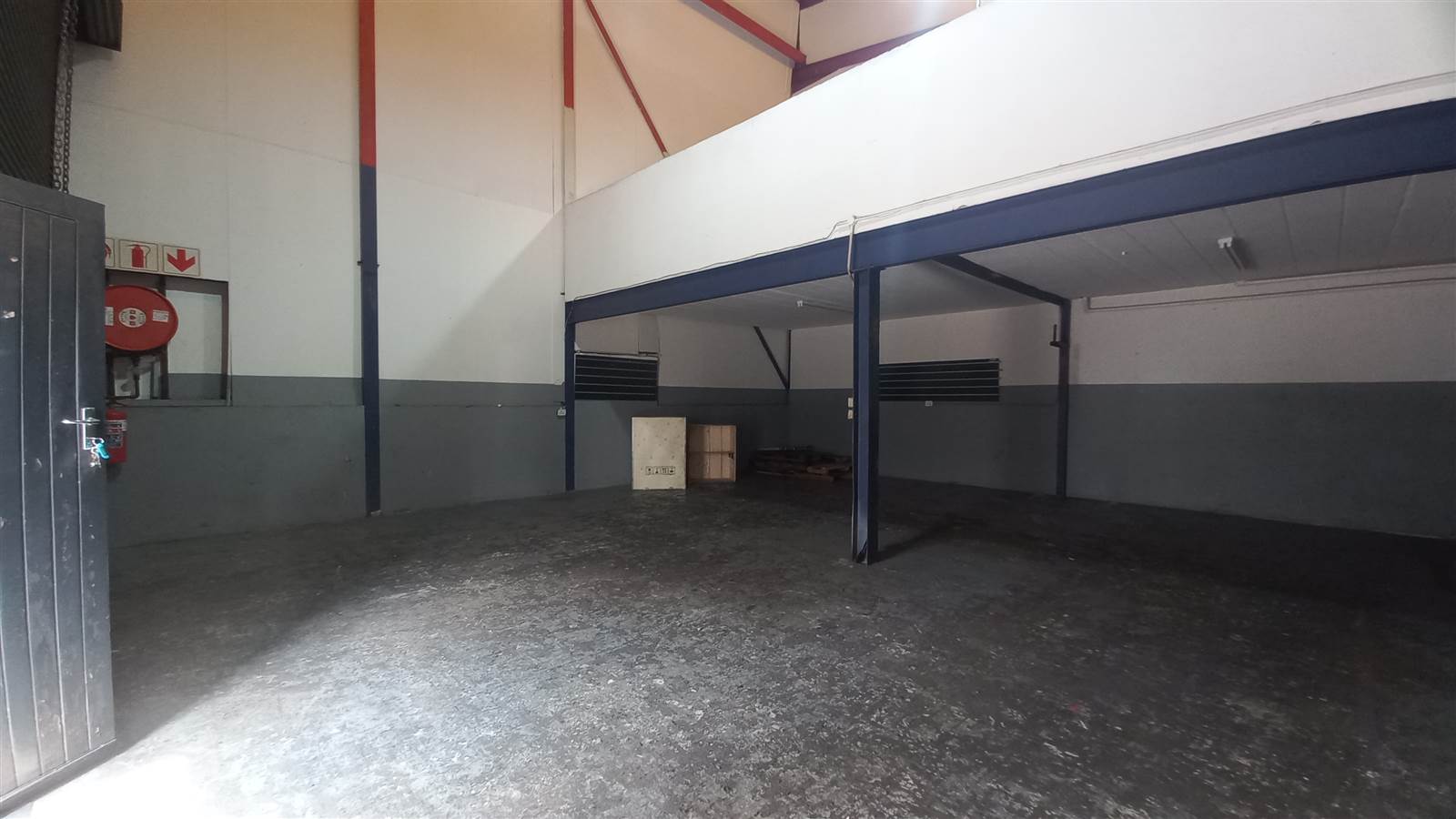 190  m² Industrial space in Jet Park photo number 3