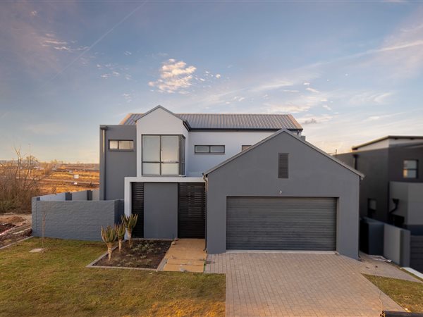 3 Bedroom House 3 Bedroom House