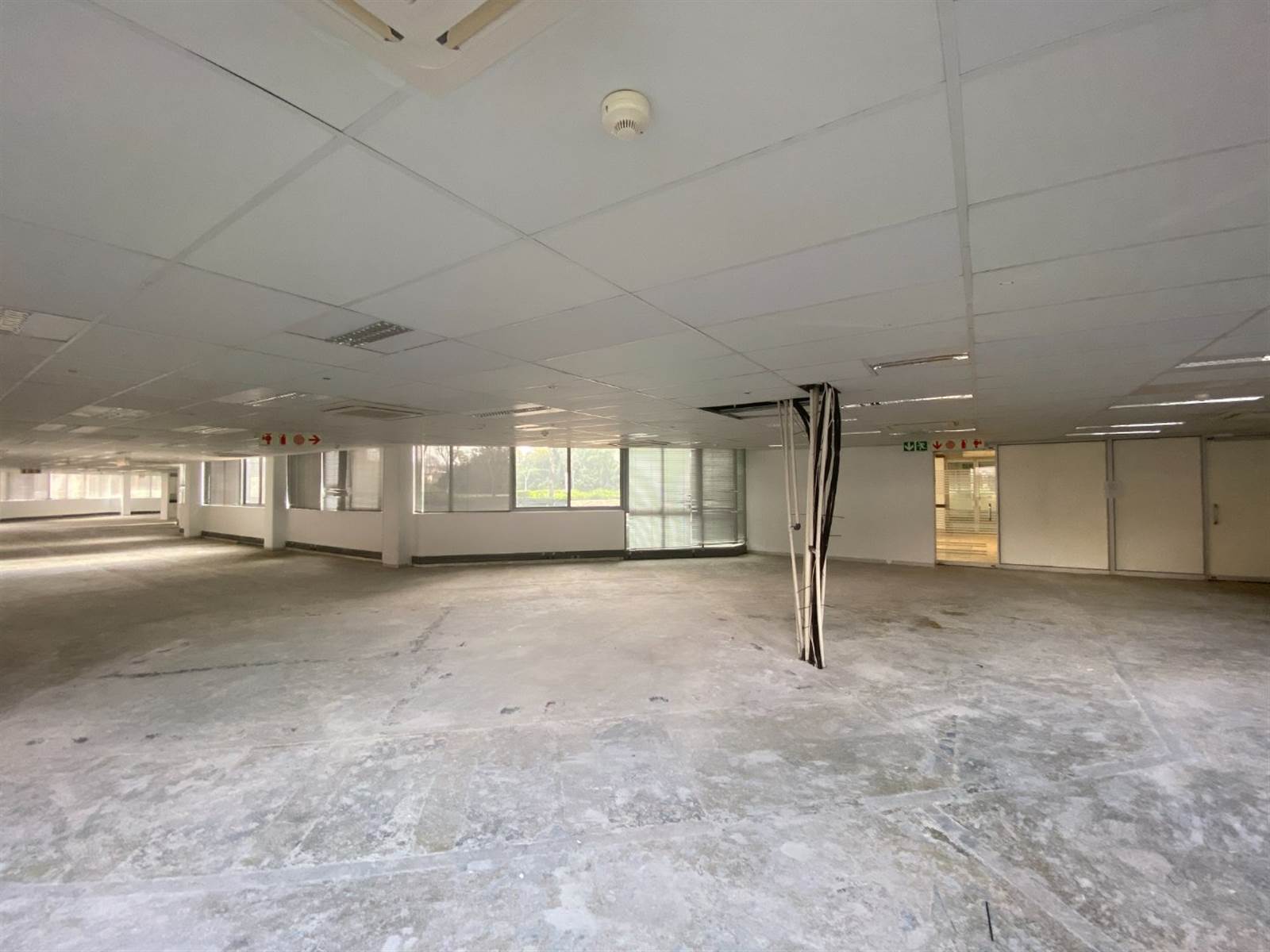 745  m² Office Space in Centurion CBD photo number 11
