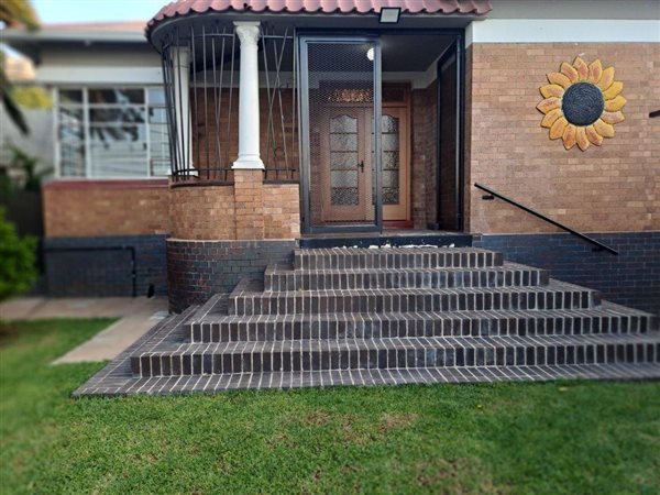 3 Bedroom House 3 Bedroom House