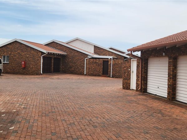 3 Bed Apartment in Northmead