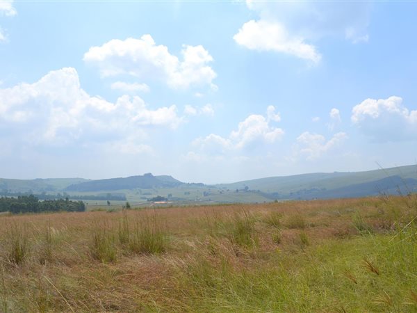 750 m² Land