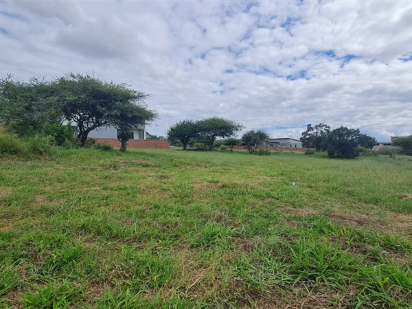 1 254 m² Land