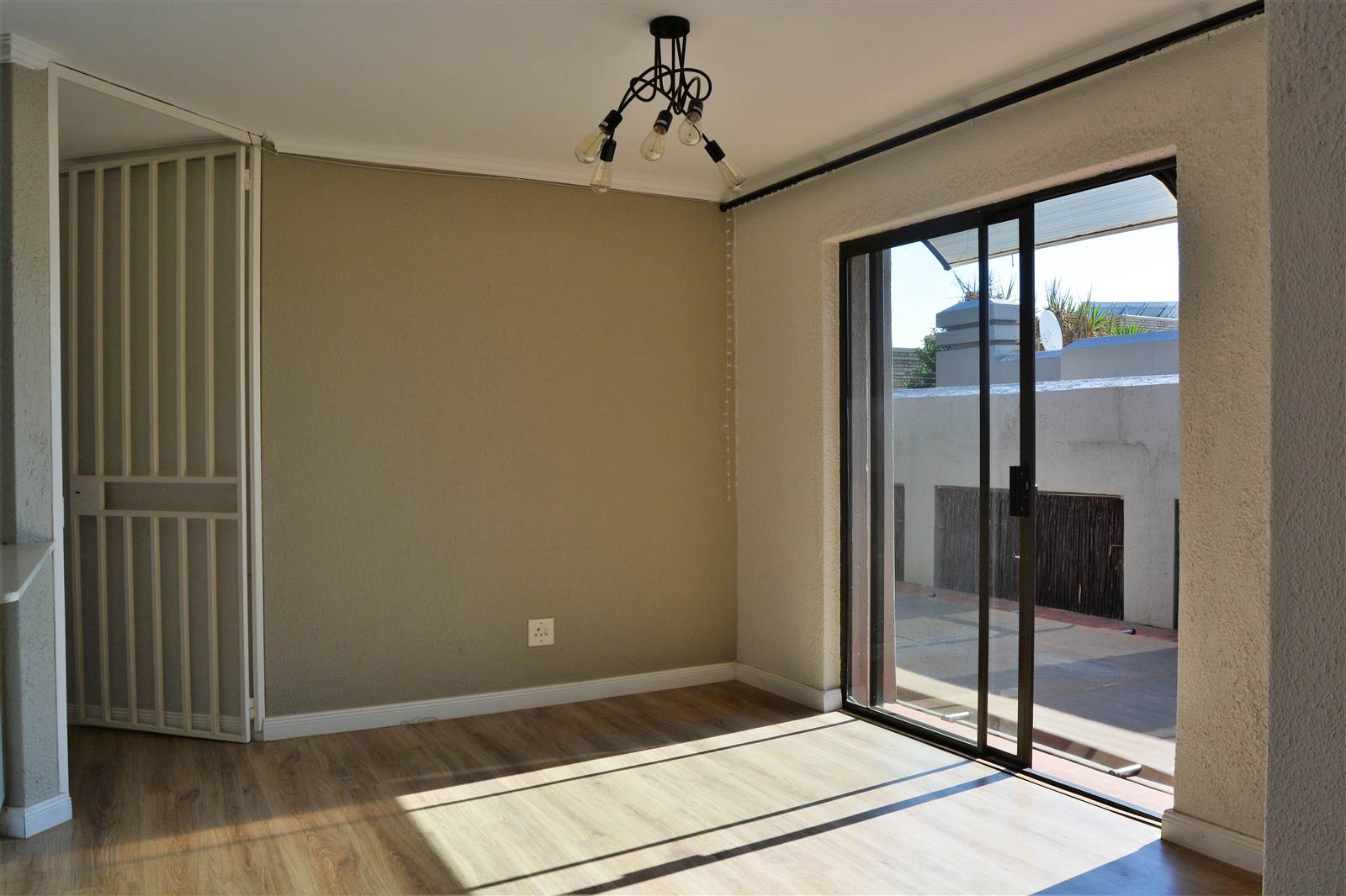 3 Bed Cluster in Randpark Ridge photo number 5