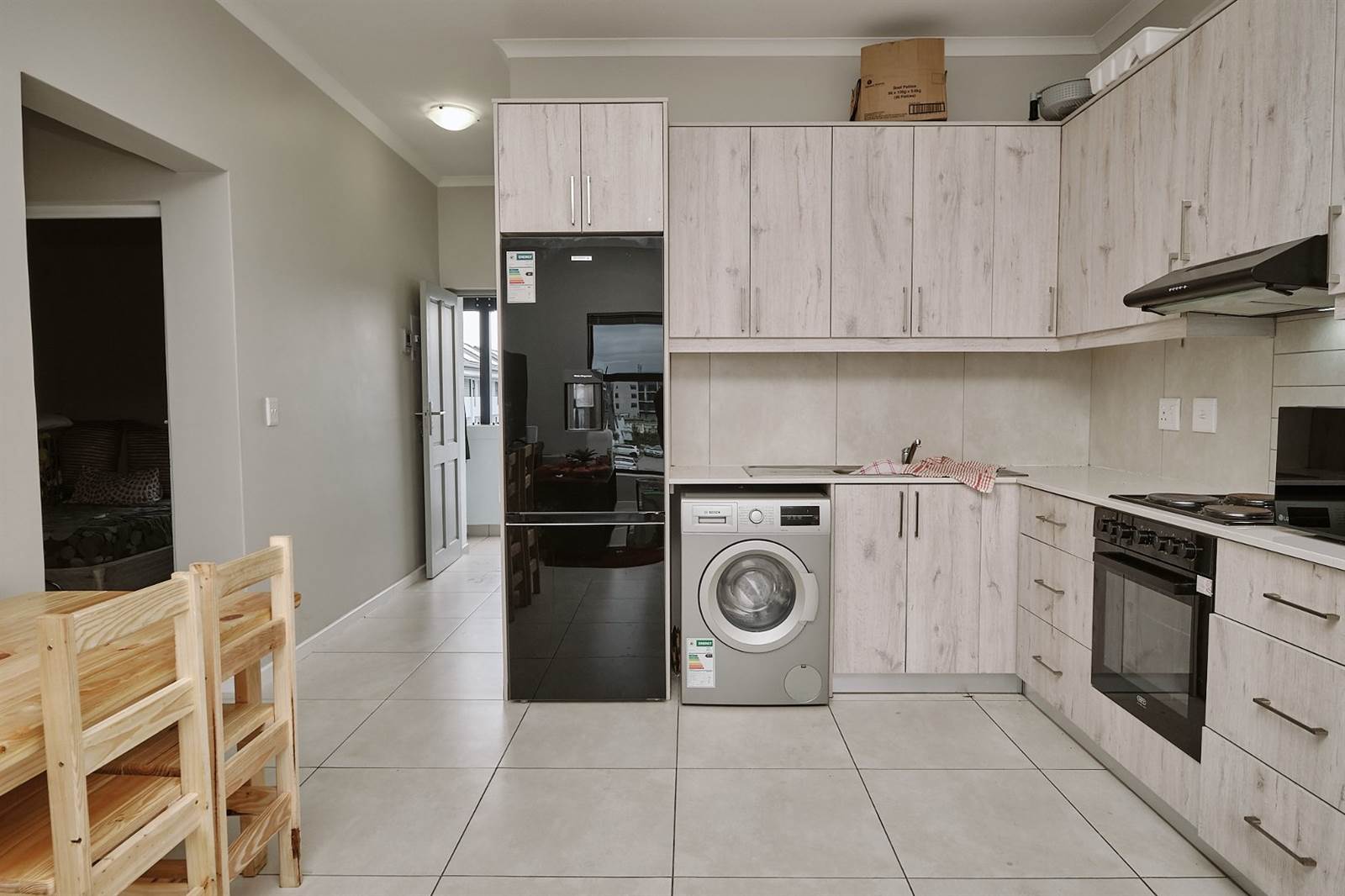 2 Bed Apartment in Brackenfell South photo number 5