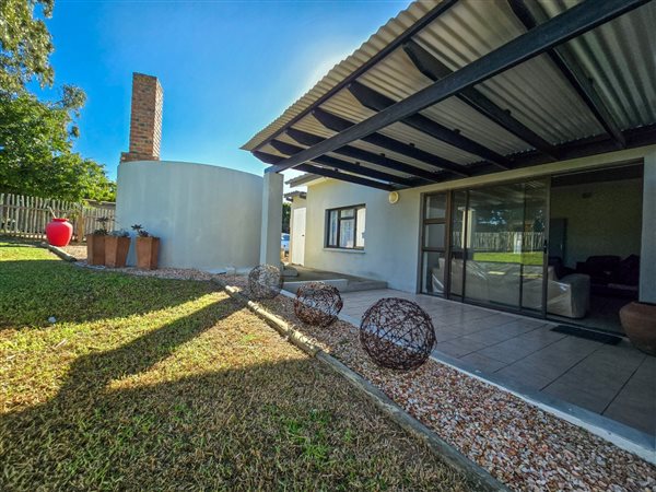 2 Bedroom House 2 Bedroom House
