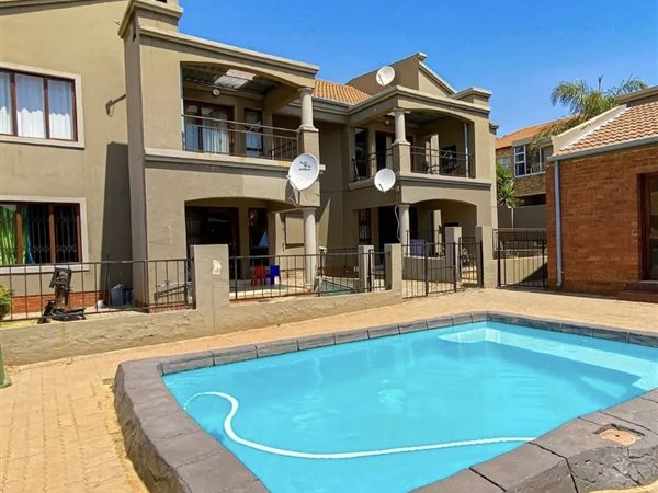 2 Bedroom Apartment 2 Bedroom Apartment