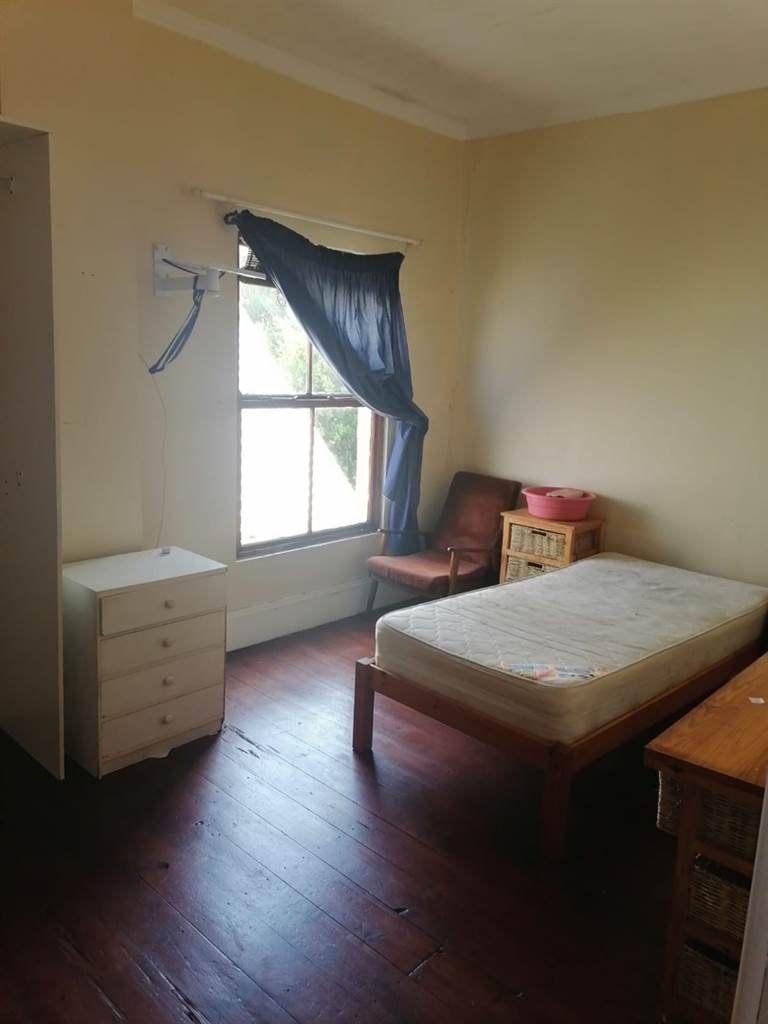 6 Bed House in Port Elizabeth Central photo number 24