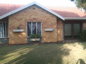 3 Bed House in Dunnottar