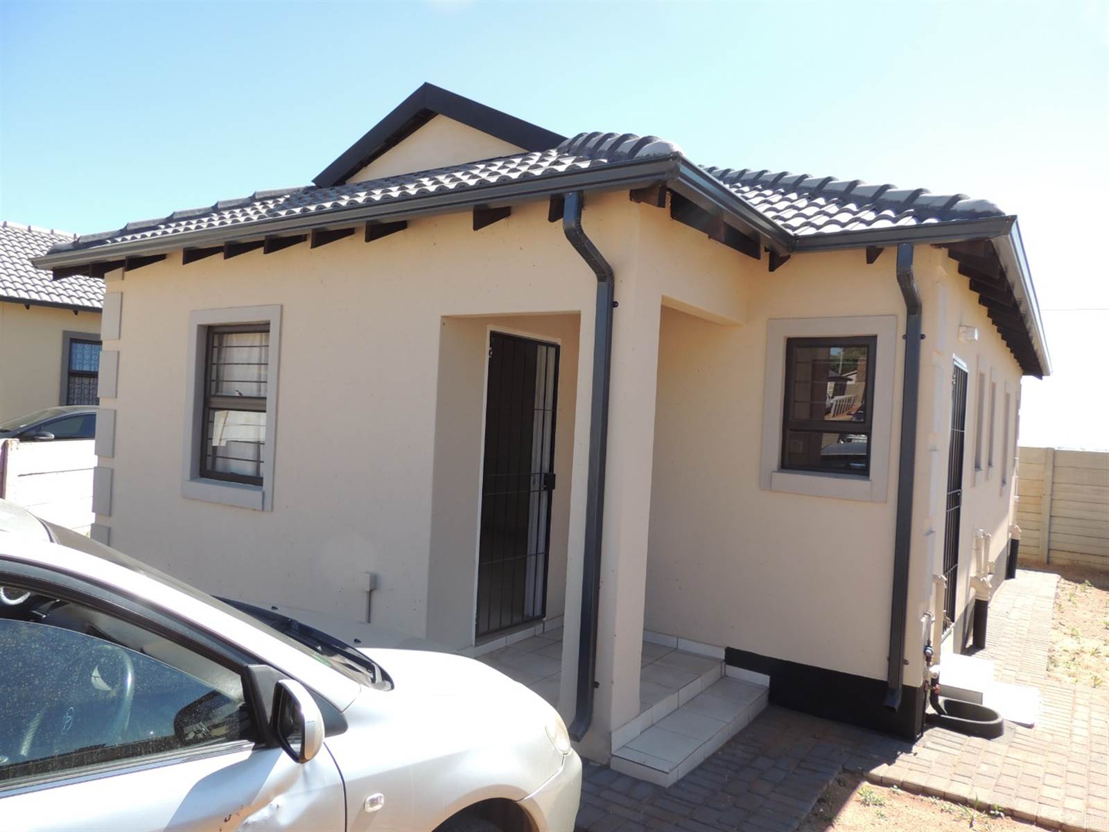 3 Bed House in Chloorkop photo number 2