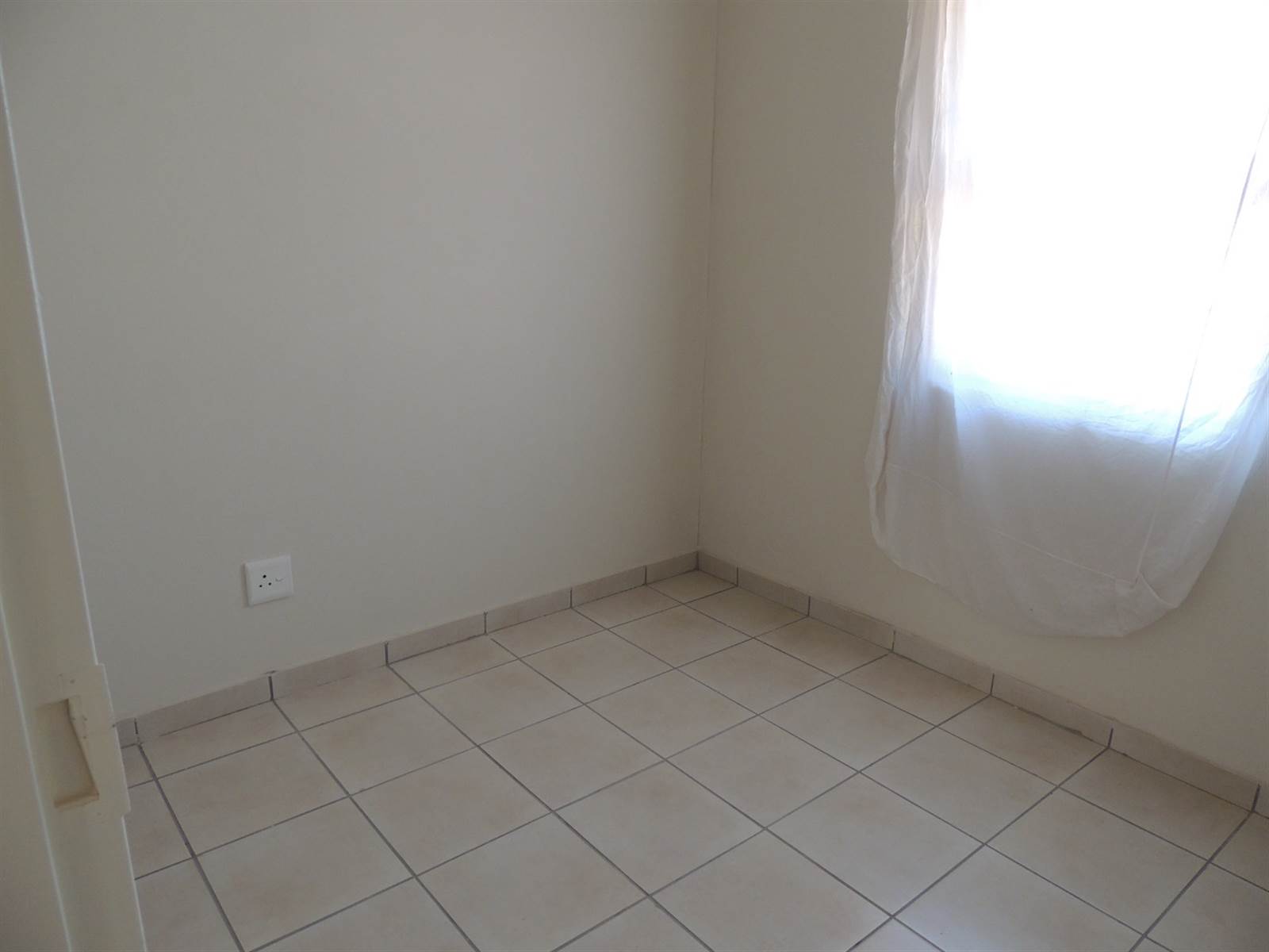 3 Bed House in Chloorkop photo number 14