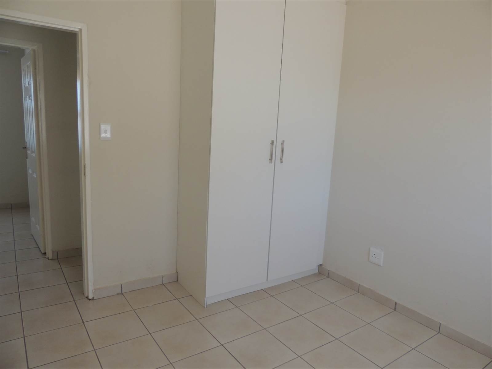 3 Bed House in Chloorkop photo number 17