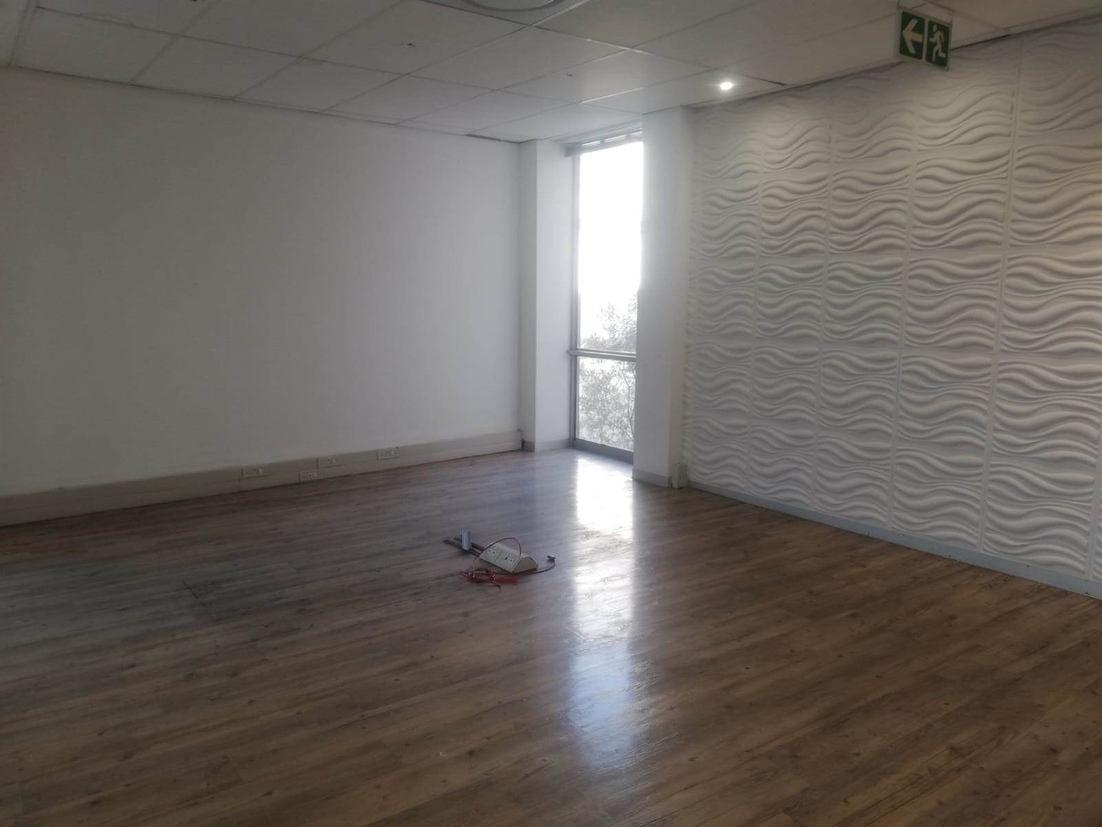 705.9  m² Commercial space in Woodmead photo number 9