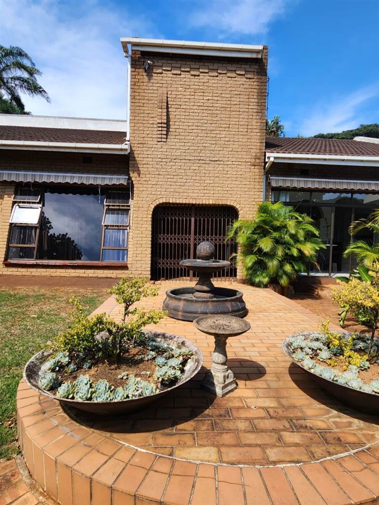 4 Bed House in Umgeni Park photo number 3