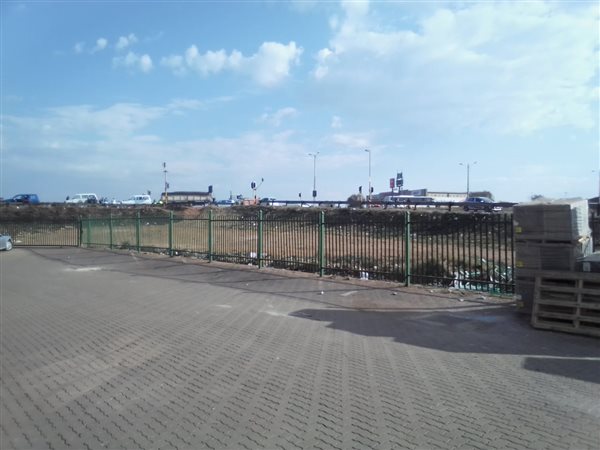 Commercial space in Olifantsfontein