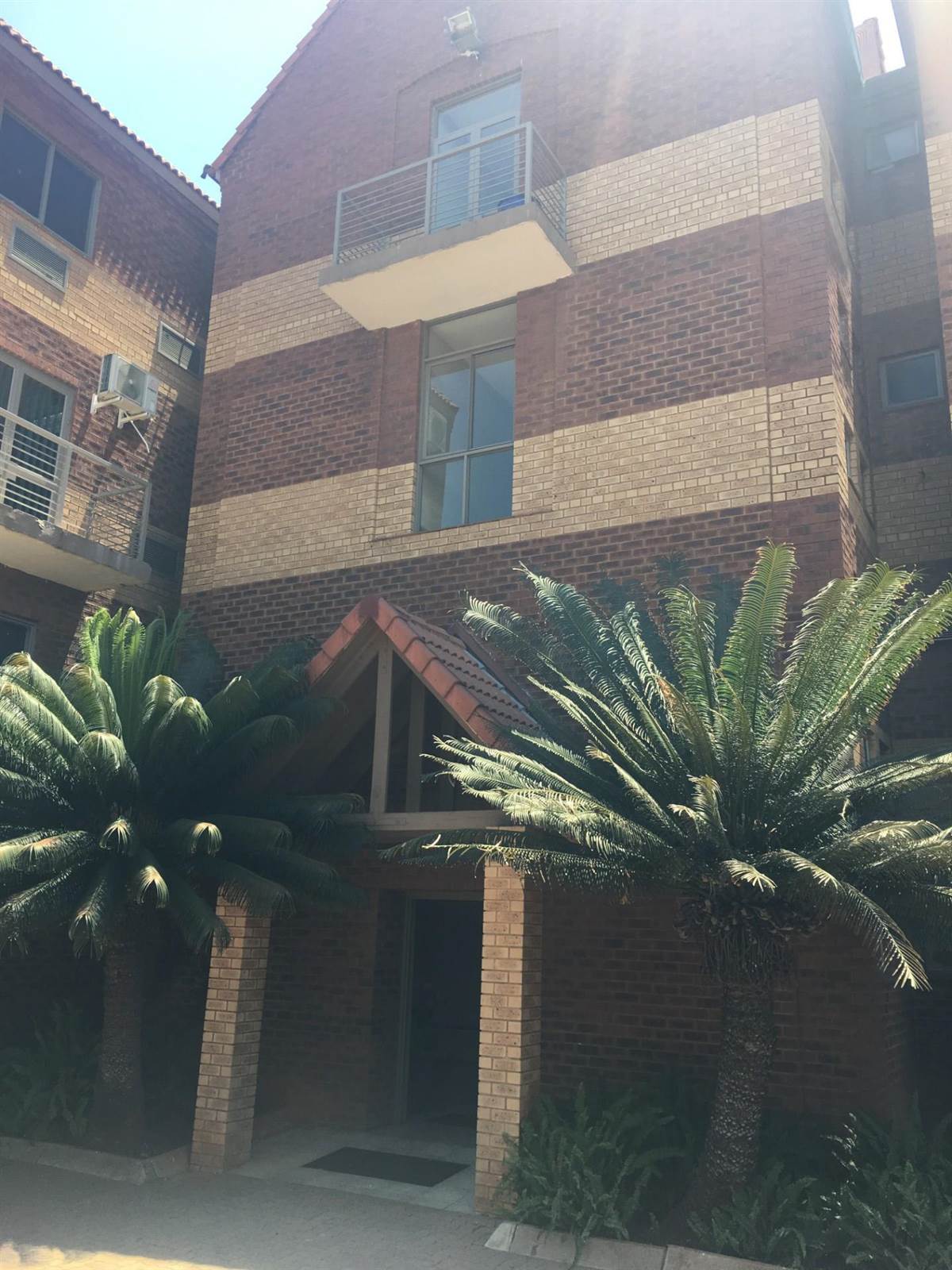 88  m² Commercial space in Rustenburg Central photo number 1