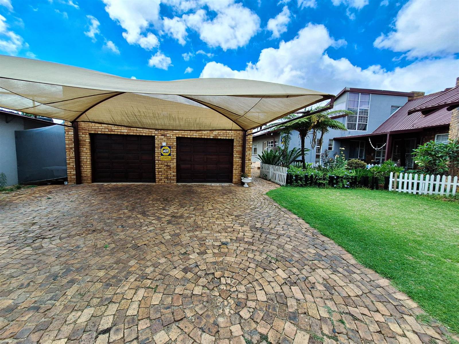 6 Bed House in Krugersdorp West photo number 27