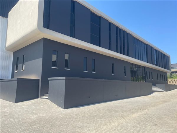 5 050  m² Industrial space