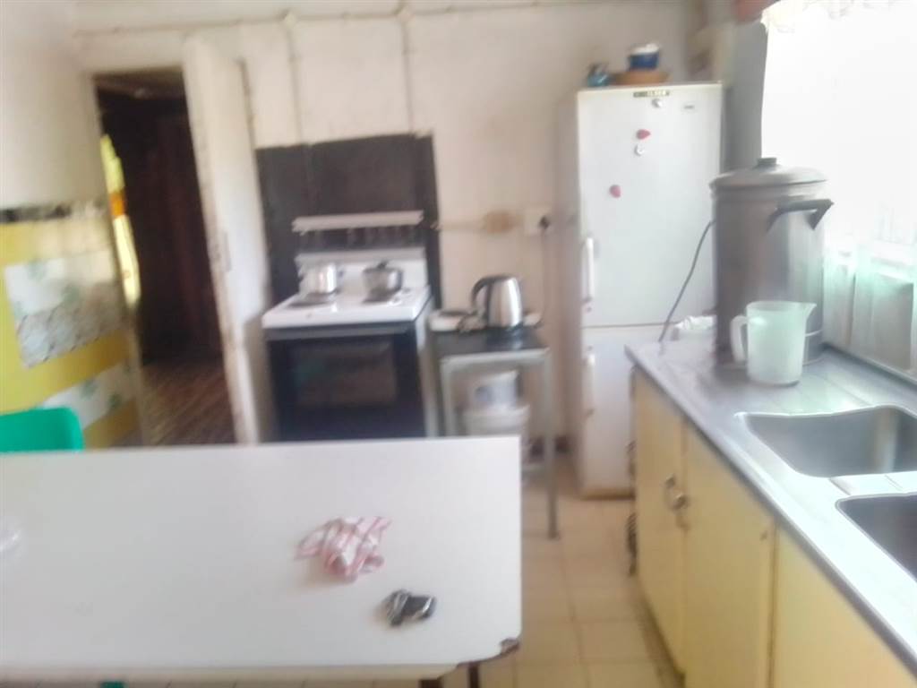 2 Bed House in Naledi photo number 15