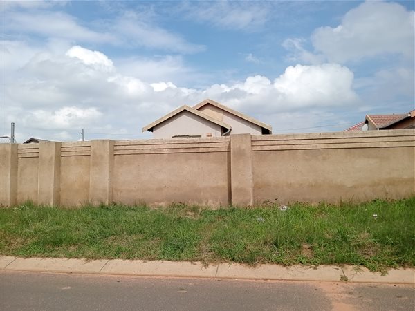 2 Bedroom House 2 Bedroom House
