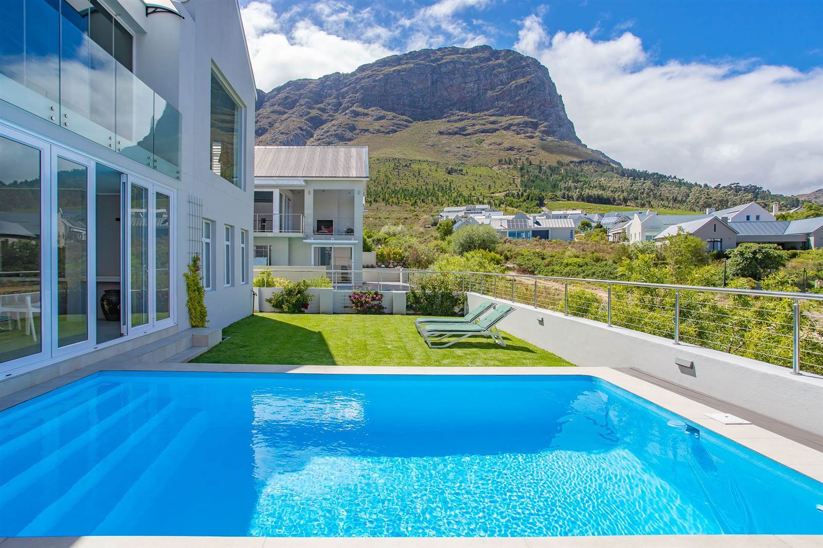 4 Bed House in Franschhoek photo number 23