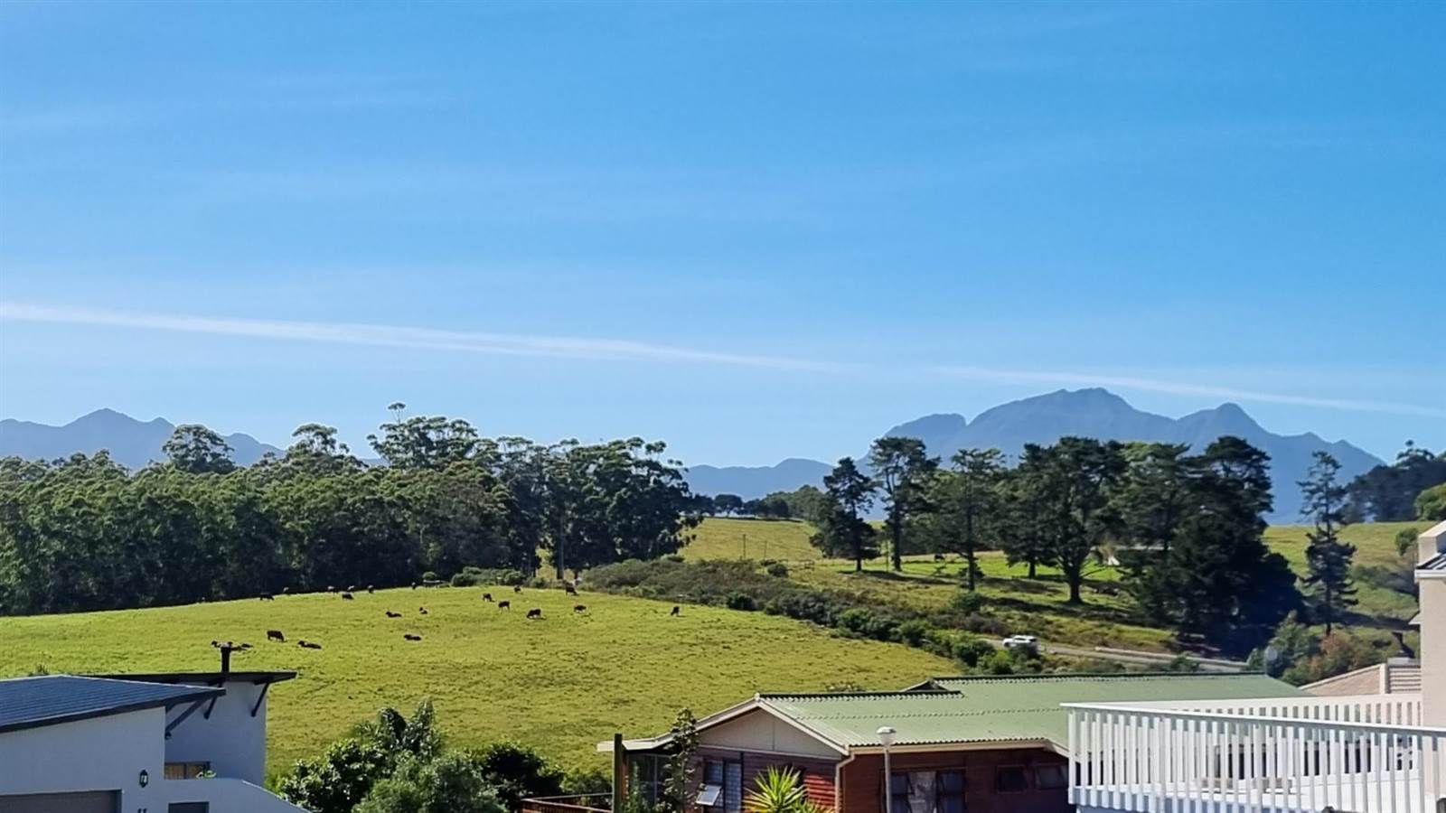 660 m² Land available in Herolds Bay photo number 12