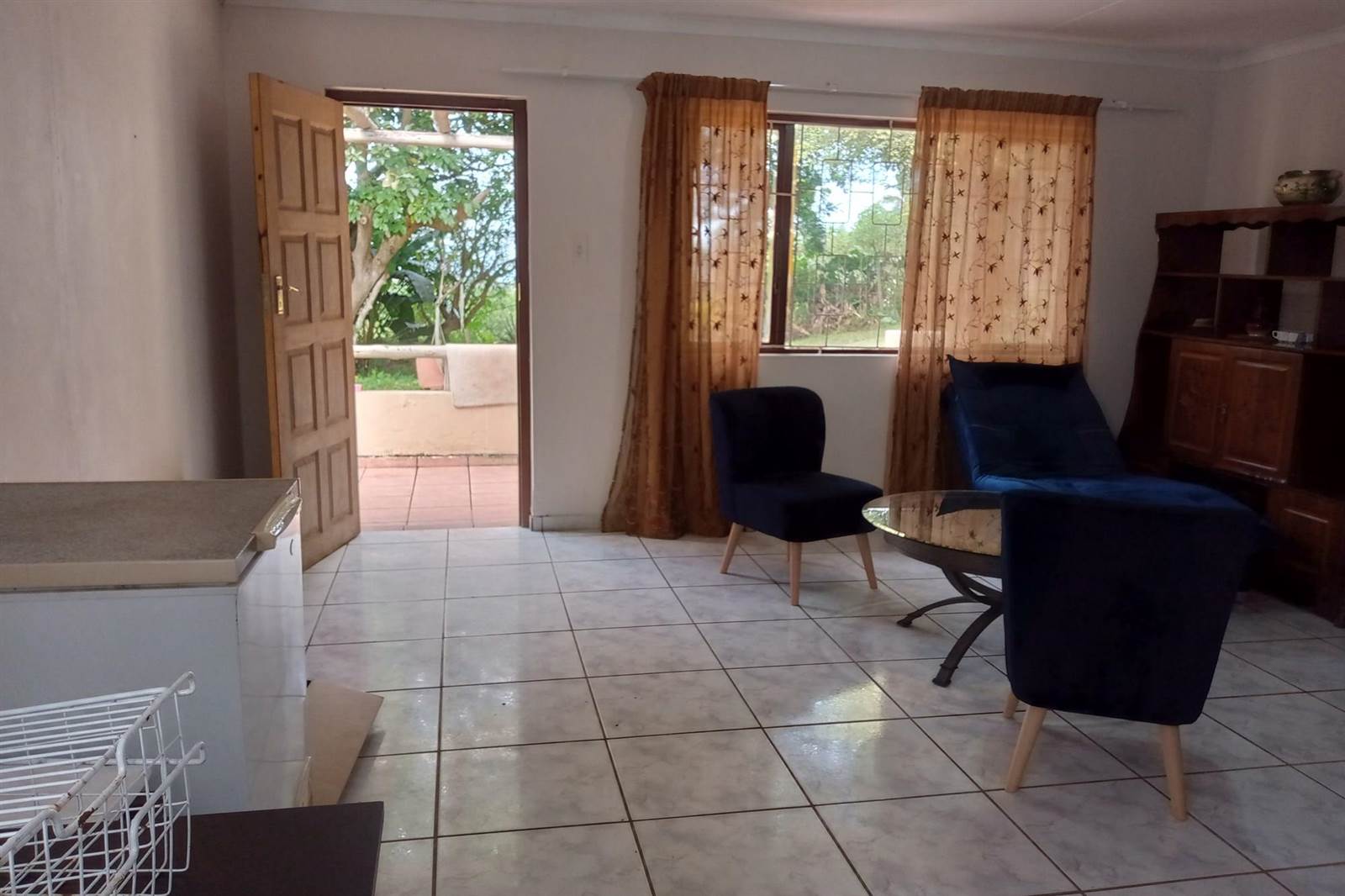 2 Bed House in Uvongo photo number 10