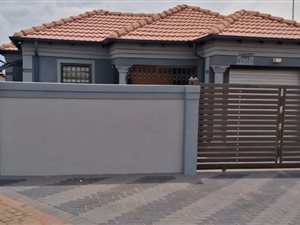 3 Bed House in Reiger Park
