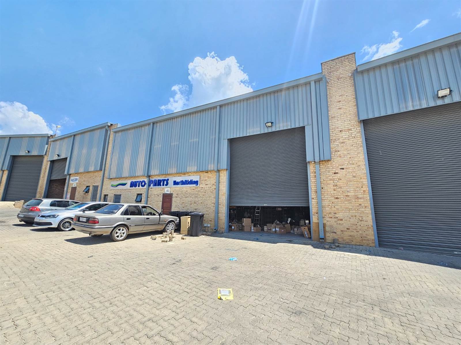 782  m² Industrial space in North Riding photo number 27