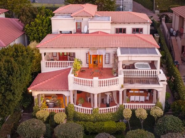 3 Bedroom House 3 Bedroom House
