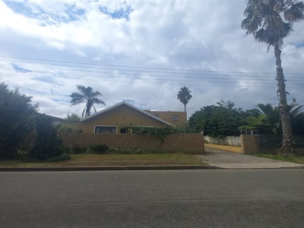 3 Bedroom House 3 Bedroom House