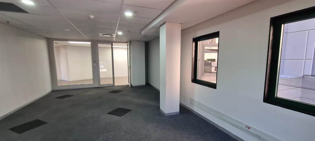 269  m² Commercial space in Sandown photo number 19