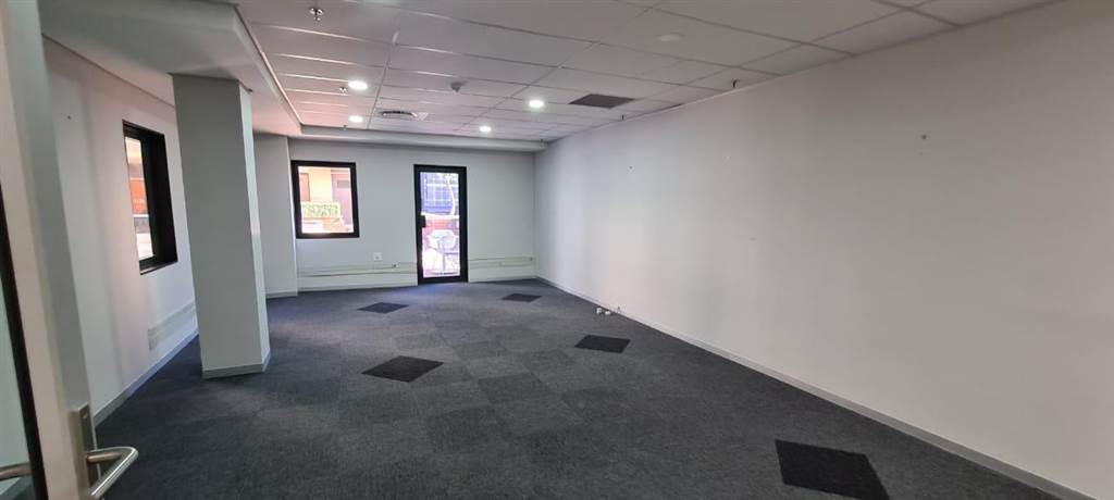 269  m² Commercial space in Sandown photo number 17