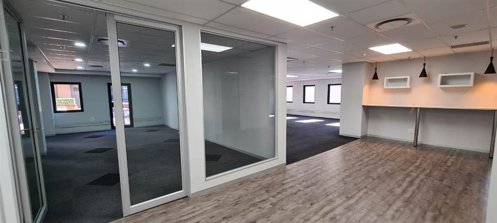 269  m² Commercial space in Sandown photo number 13