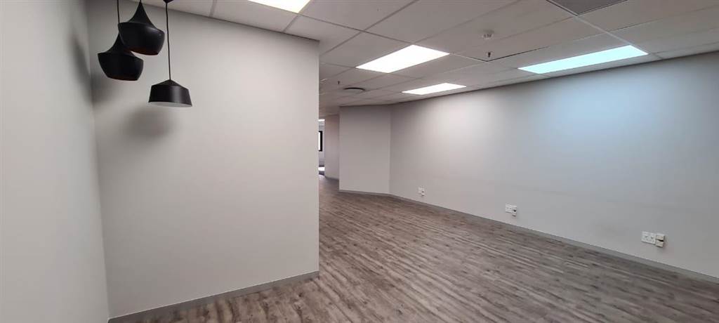 269  m² Commercial space in Sandown photo number 14