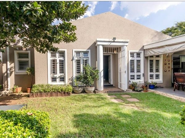 3 Bedroom Townhouse 3 Bedroom Townhouse