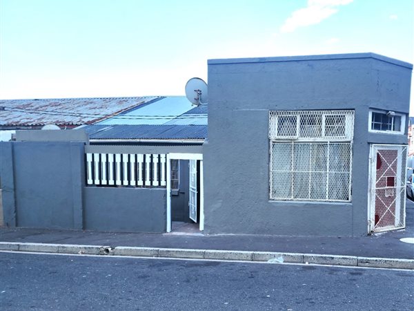 1 Bedroom House 1 Bedroom House