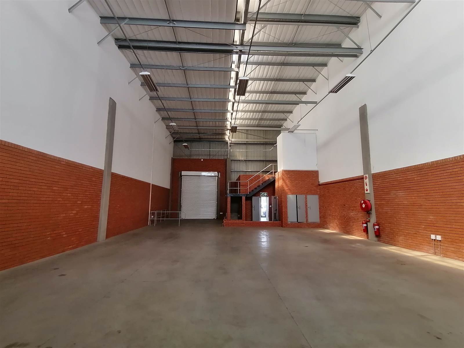 344  m² Industrial space in Linbro Park photo number 8