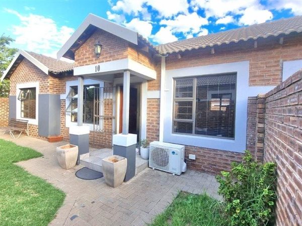 2 Bedroom Townhouse