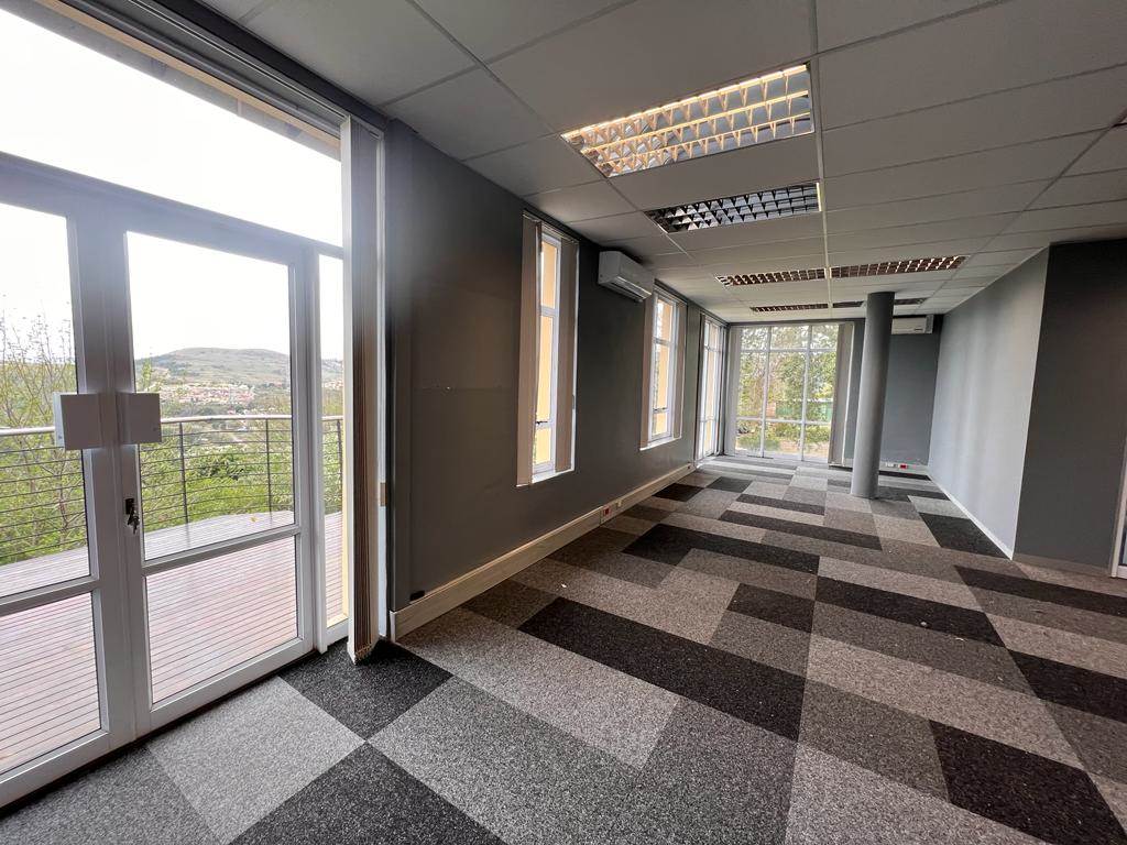 261  m² Office Space in Clarendon photo number 2
