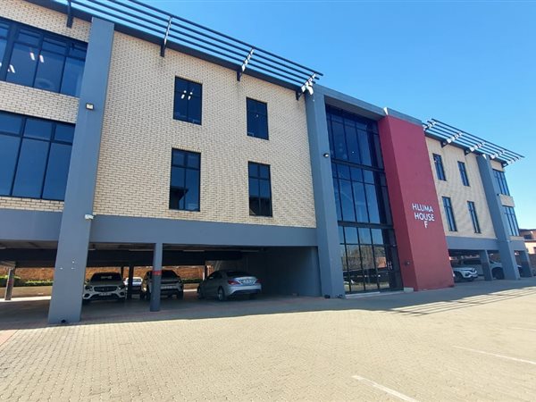 340  m² Commercial space