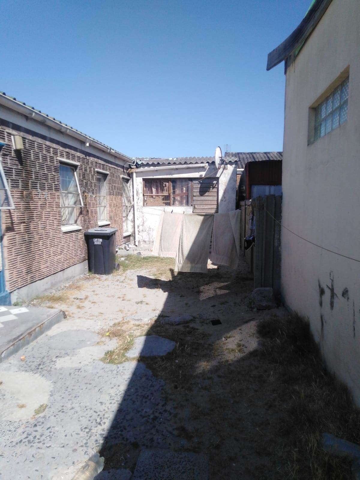 4 Bed House in Mitchells Plain Central photo number 3