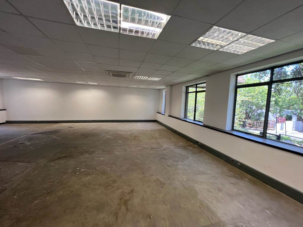 210  m² Commercial space in Rosebank photo number 16