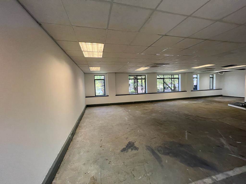 210  m² Commercial space in Rosebank photo number 9