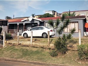 4 Bed House in Whetstone